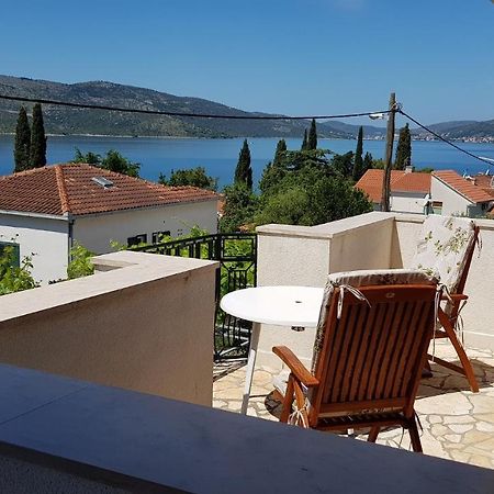 Villa Apartments Oliva Seget Vranjica Dış mekan fotoğraf
