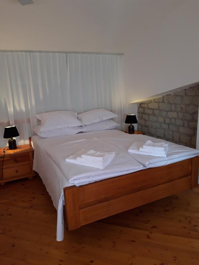 Villa Apartments Oliva Seget Vranjica Dış mekan fotoğraf