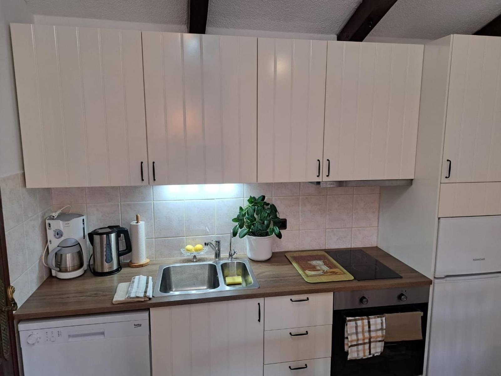 Villa Apartments Oliva Seget Vranjica Dış mekan fotoğraf