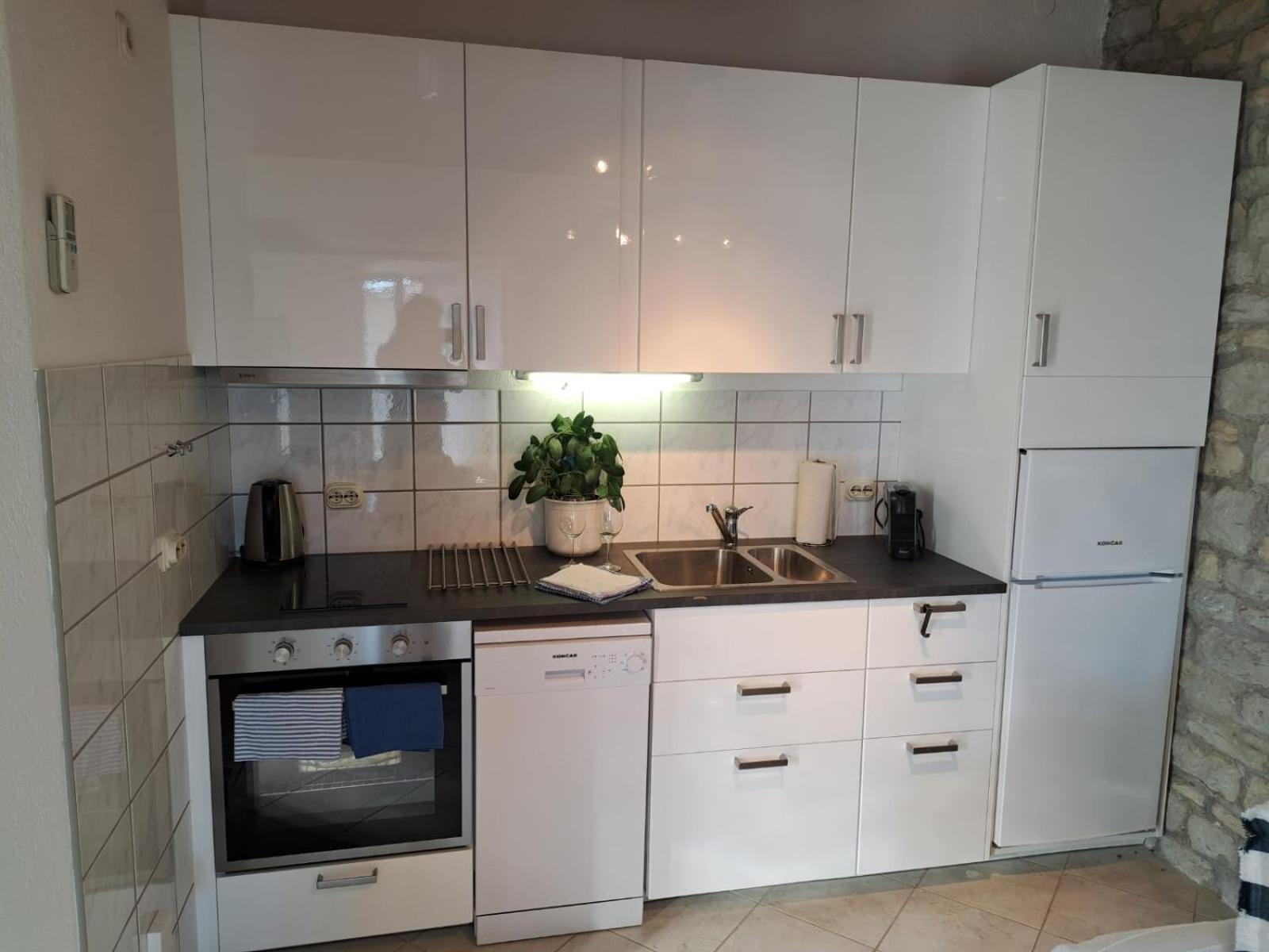 Villa Apartments Oliva Seget Vranjica Dış mekan fotoğraf