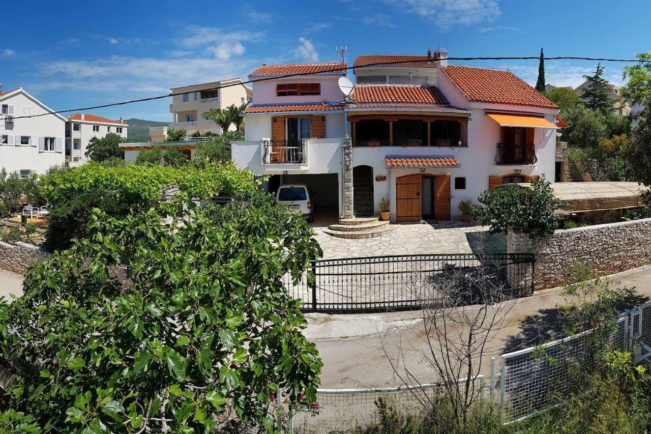 Villa Apartments Oliva Seget Vranjica Dış mekan fotoğraf